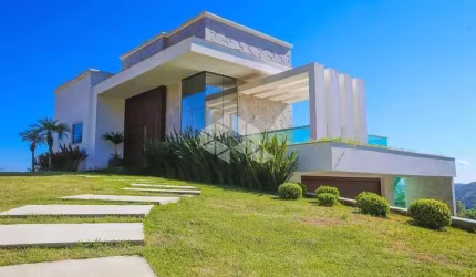 CASA ALTO PADRÃO 02 PISOS - CONCÓRDIA, SC