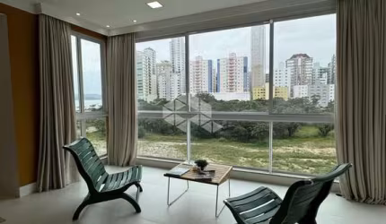 APARTAMENTO VISTA MAR  DIFERENCIADO MOBILIADO E DECORADO EM ITAPEMA - SC