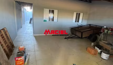 Casa totalmente reformada , lugar bom ,