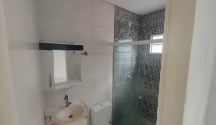 Casa em avenida ,para residência ou comercio