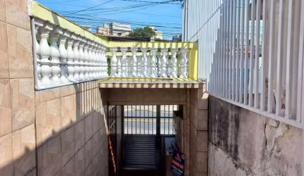 Casa com 2 dormitórios à venda, 292 m² por R$ 950.000,00 - Vila Emílio - Mauá/SP