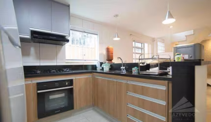 Sobrado com 4 dormitórios à venda, 274 m² por R$ 1.050.000,00 - Parque São Vicente - Mauá/SP