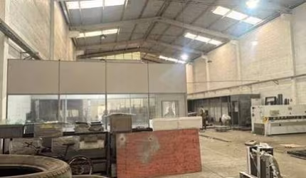 Galpão à venda, 800 m² por R$ 3.000.000,00 - Sertãozinho - Mauá/SP