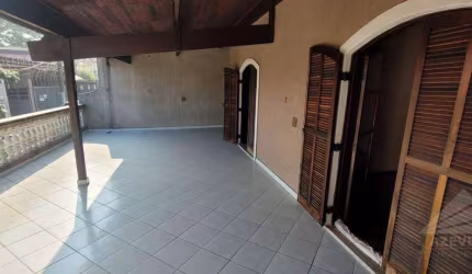 Sobrado para alugar, 323 m² por R$ 8.252,84/mês - Jardim Pilar - Mauá/SP