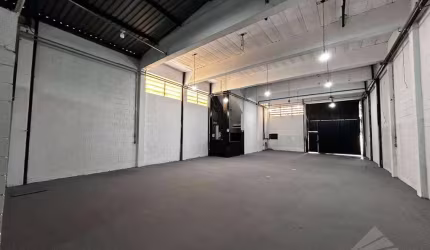 Galpão para alugar, 300 m² por R$ 10.250,00/mês - Vila Bocaina - Mauá/SP