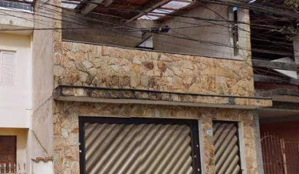 Sobrado com 2 dormitórios para alugar, 140 m² por R$ 3.080,00/mês - Parque São Vicente - Mauá/SP