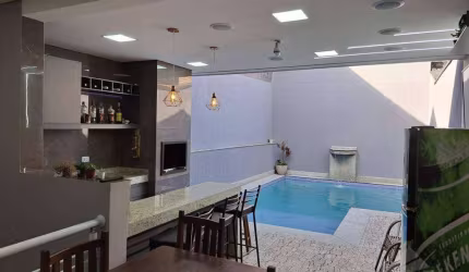 Sobrado com 3 dormitórios à venda, 252 m² por R$ 1.220.000,00 - Vila Nossa Senhora das Vitórias - Mauá/SP