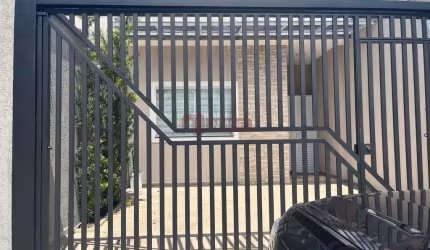 Casa Térrea para venda  com 2 em Taubaté - 2 Dorms, 1 Suíte, 125m² por R$410k