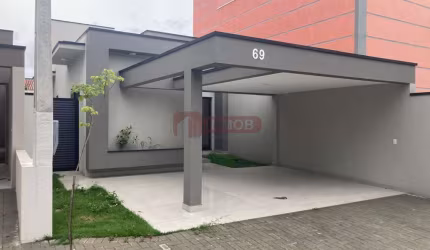 Condomínio Residencial Parque Esperança - Casa Térrea 3 dormitórios à Venda em Taubaté/SP.