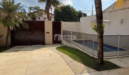 Condomínio Marajoara - Casa com 4 suítes para locação - Taubaté /SP