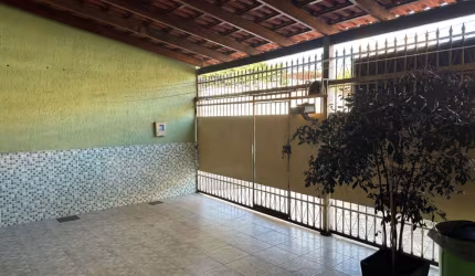 CASA A VENDA NA 406 SAMAMBAIA NORTE - OPORTUNIDADE