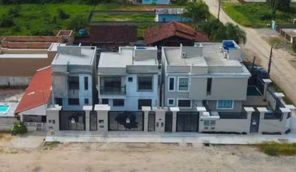 Sobrado a venda com 02 suítes - Residencial Santorini - Barra do Saí
