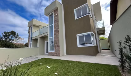 Sobrado Com 3 Dormitórios à Venda, 122 M²  - Barra do Saí - Itapoá/sc