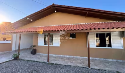 Casa com Edícula a 200 Metros do Mar, Barra do Sai - Itapoá/SC