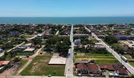 Terreno de 960 m² a 630 Metros do Mar