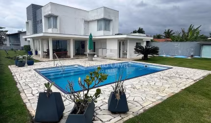 Sobrado Beira Mar de 368m² Com 5 Suítes,