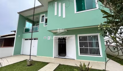 Sobrado Com 3 Dormitórios à Venda, 220 M²- Barra do Saí - Itapoá/sc