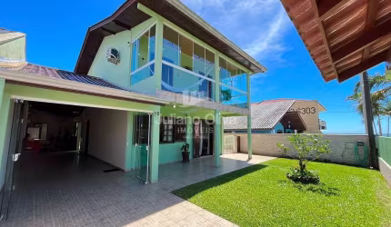 Sobrado com 4 quartos à Venda, Brasilia - Itapoá