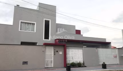 Sobrado Residencial com Ponto Comercial Á 550M Do Mar