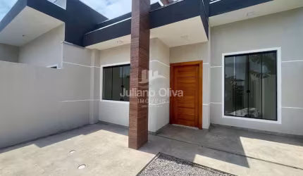 Oportunidade no Litoral! Casa com Suíte a 800m da Praia - Itapoá.