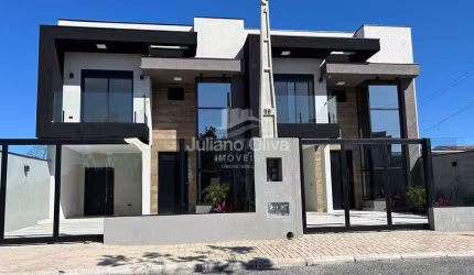 Sobrado com 1 Suíte á Venda Localizado Na Região Central