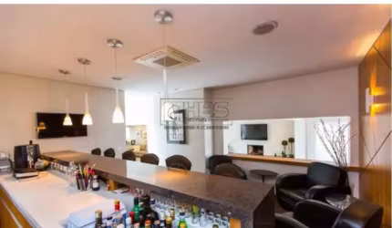 Cobertura dúplex com 540m2 de área útil  3 suítes com closet e 6 vagas