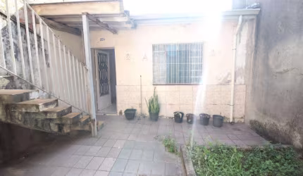 Imóvel Comercial para Venda em Carapicuíba, Centro, 2 dormitórios, 1 banheiro, 2 vagas