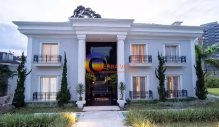 Casa luxuosa a venda em Alphaville - SP