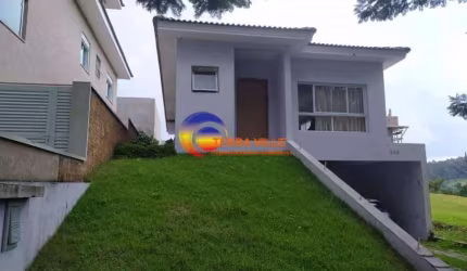 Casa em Condomínio para Venda em Santana de Parnaíba, Suru, 2 dormitórios, 1 suíte, 2 banheiros, 4 vagas