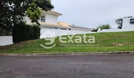 Terreno de 1535m² com Testada de 85m no Condomínio Saint Charbel