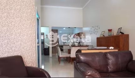 Casa térrea no Condomínio Horto Florestal 2