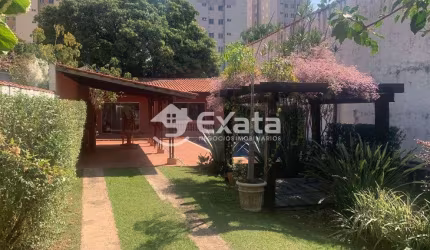 Amplo ponto comercial disponível para locação no charmoso bairro Jardim São Carlos, em Sorocaba/SP