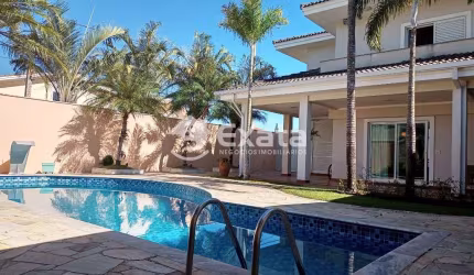 Sobrado a venda no Condominio Ibiti do Paço