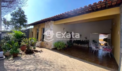 Casa à venda com 3 dormitórios no Jardim Santa Rosália, Sorocaba