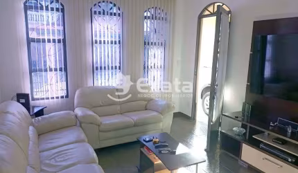 Casa terrea a venda com edicula na zona leste de Sorocaba