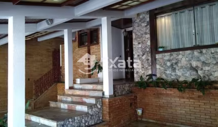 Ótima casa para venda no Jardim Leocádia