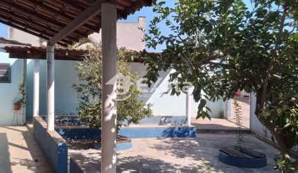 Ótima casa térrea no Bairro Itinga