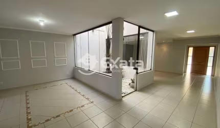 Sobrado à venda no Granja Olga
