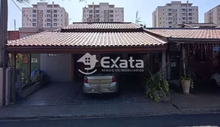 Casa terrea a venda em Condominio