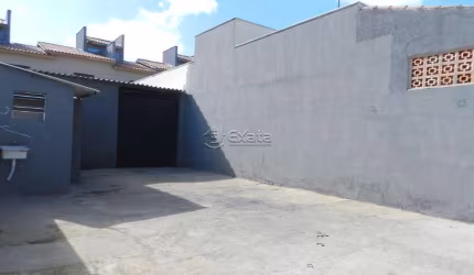 Terreno com salão na Zona Norte