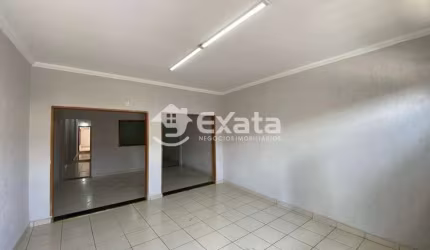 Aluga-se casa na Vila Hortência