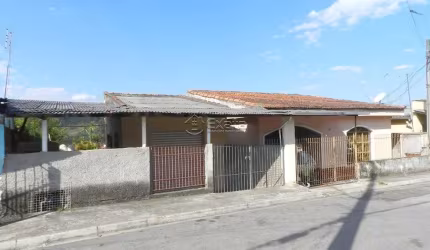 Casa para venda no Bairro dos Morros
