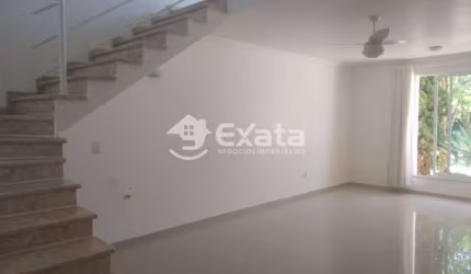 Sobrado Luxuoso com 3 Suítes no Ibiti Royal Park - Próximo ao Lago!