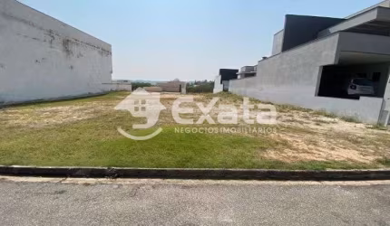 Terreno à venda em condomínio fechado com lazer completo em Sorocaba