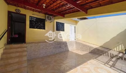 Casa à venda no Jardim Wanel Ville V, Sorocaba - 2 dormitórios, 2 garagens e muito mais!