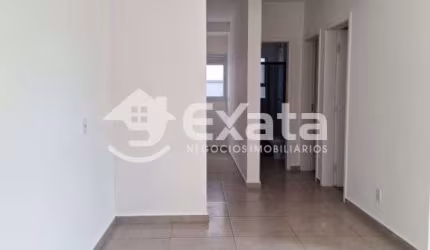 Apartamento térreo com suíte e sacada na zona oeste
