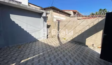 Kitnet para locação no Jardim Simus