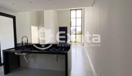 Casa de Alto Padrão à venda em Sorocaba, 3 suítes e 4 vagas no Helena Maria
