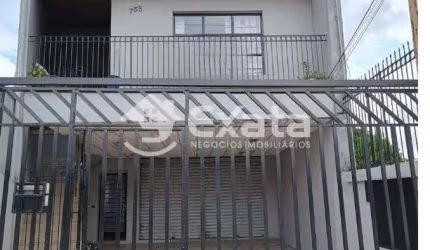 Sobrado 4 andares, com ponto comercial  na Americo figueiredo, excelente localizacao