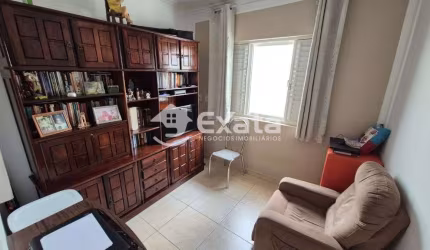 Casa para venda com 4 dormitórios na Vila Hortência, Sorocaba.
